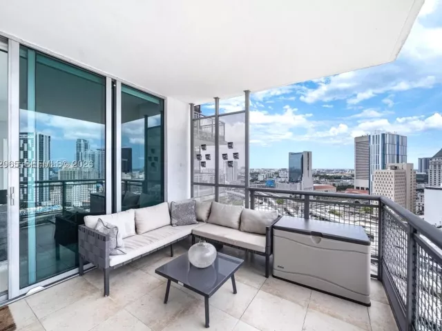 2-bedroom condo for sale in Miami - 350 S Miami Ave 2505 - MondialRealty