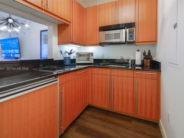 Apartment for sale  Unit #3510 - photo 7533842