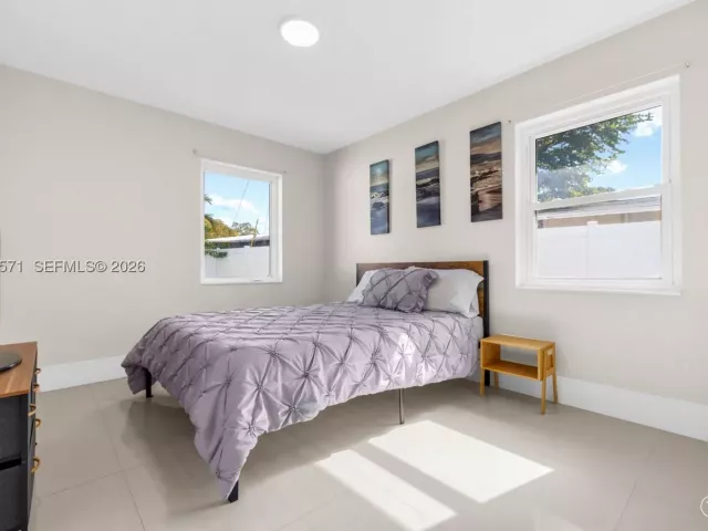 3-bedroom home for sale in Wilton Manors - 416 NE 29th St - MondialRealty