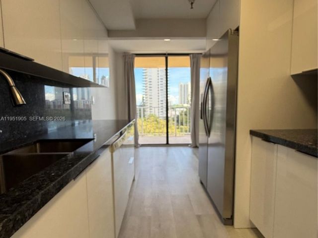 Apartment for rent  Unit #714 - photo 7427371