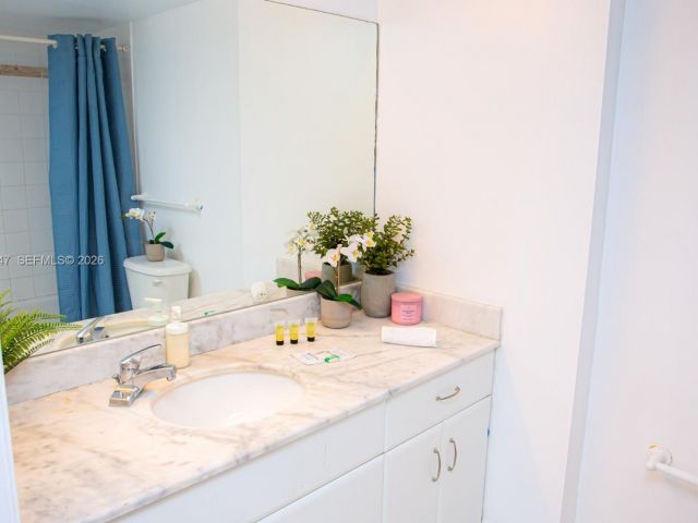 Apartment for sale  Unit #1901 - photo 7265904