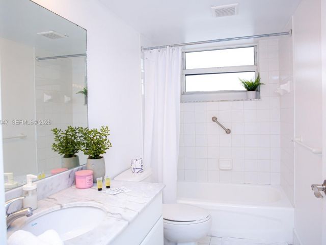 Apartment for sale  Unit #1901 - photo 7265907