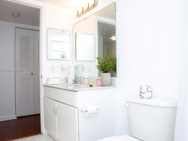 Apartment for sale  Unit #1901 - photo 7265908