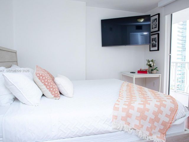 Apartment for sale  Unit #1901 - photo 7265909