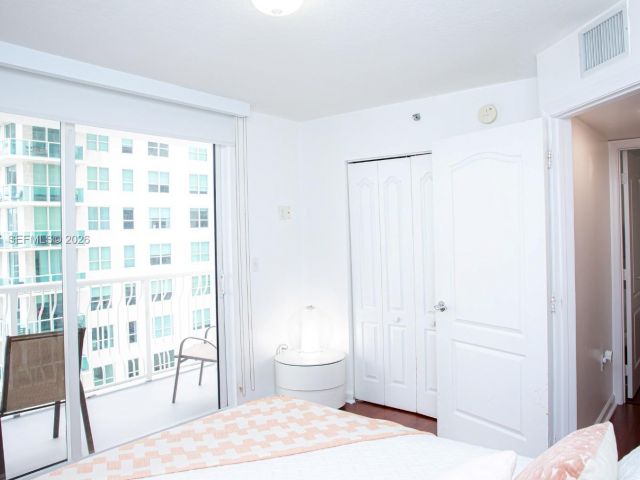 Apartment for sale  Unit #1901 - photo 7265911