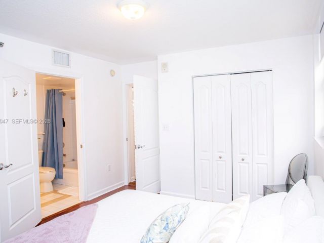 Apartment for sale  Unit #1901 - photo 7265915