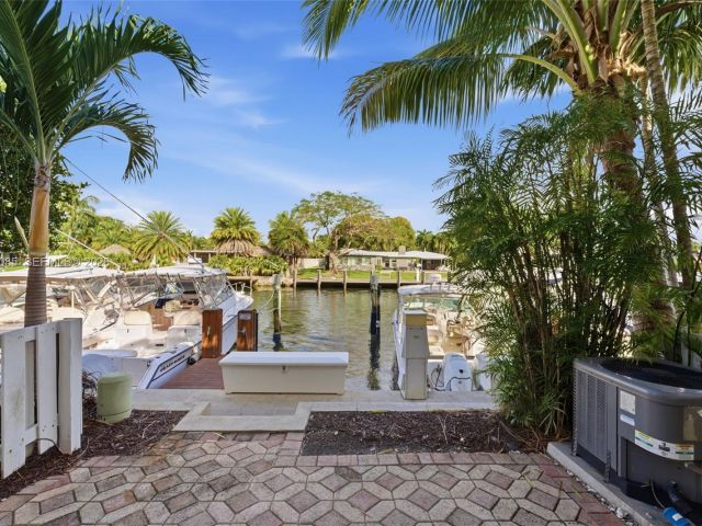 Home for sale at 2709 NE 15th St - photo 7251028