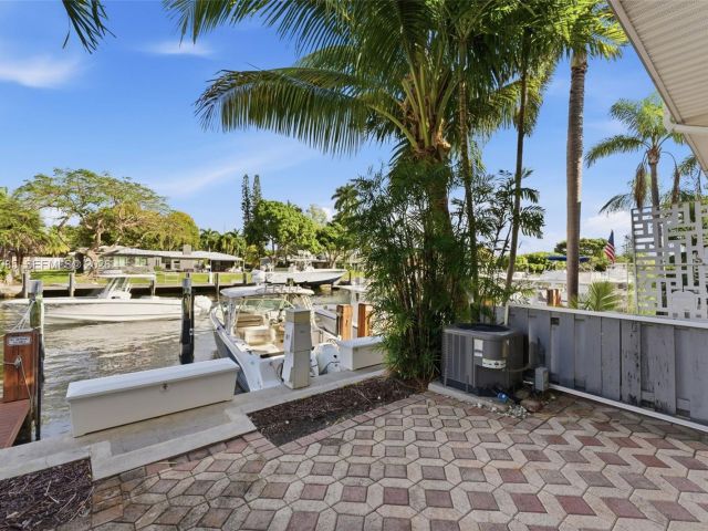 Home for sale at 2709 NE 15th St - photo 7251029