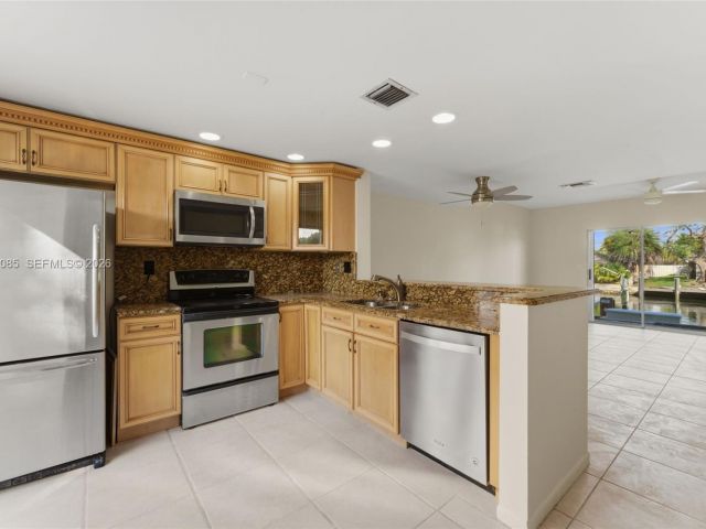 Home for sale at 2709 NE 15th St - photo 7251045