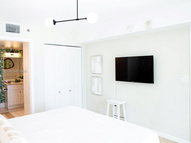 Apartment for sale  Unit #3215 - photo 7265891