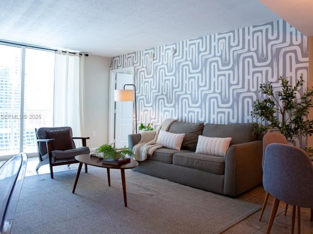 Apartment for sale  Unit #3215 - photo 7265894