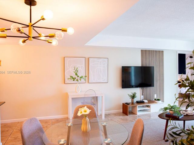 Apartment for sale  Unit #3215 - photo 7265897