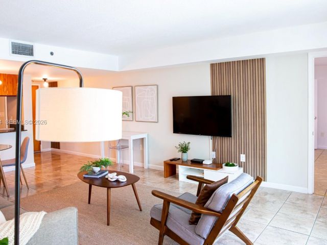 Apartment for sale  Unit #3215 - photo 7265899