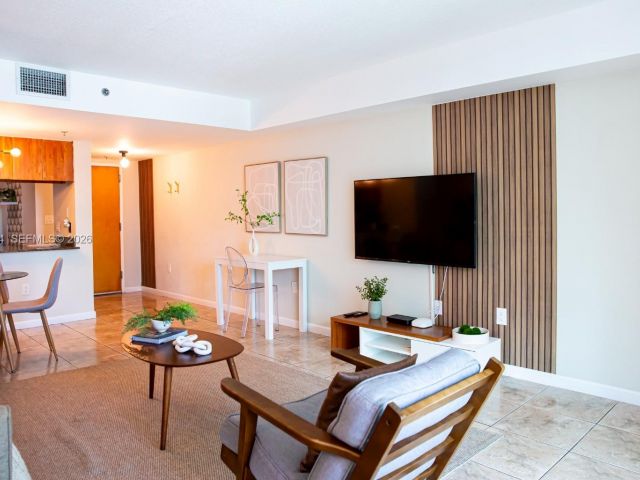 Apartment for sale  Unit #3215 - photo 7265900