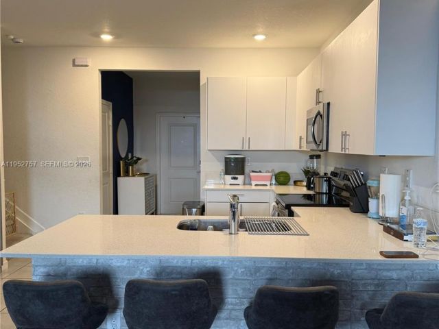 3-bedroom home for sale in Homestead - 12929 SW 286th Way 12929 - MondialRealty