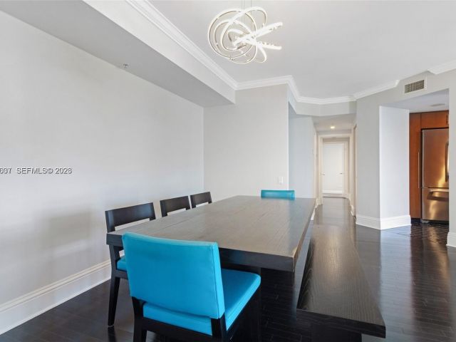 Apartment for rent  Unit #2103 - photo 7294336