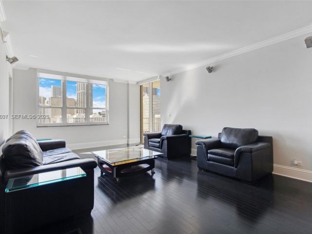 Apartment for rent  Unit #2103 - photo 7294338