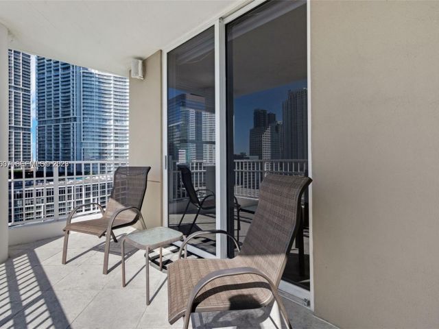 Apartment for rent  Unit #2103 - photo 7294349