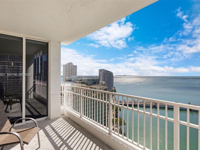 Apartment for rent  Unit #2103 - photo 7294352