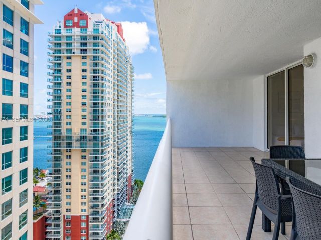 Apartment for sale  Unit #2414 - photo 7265870