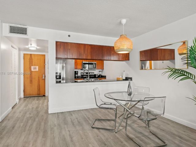 Apartment for sale  Unit #2414 - photo 7265879