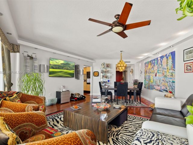 Apartment for sale  Unit #1401 - photo 7265663