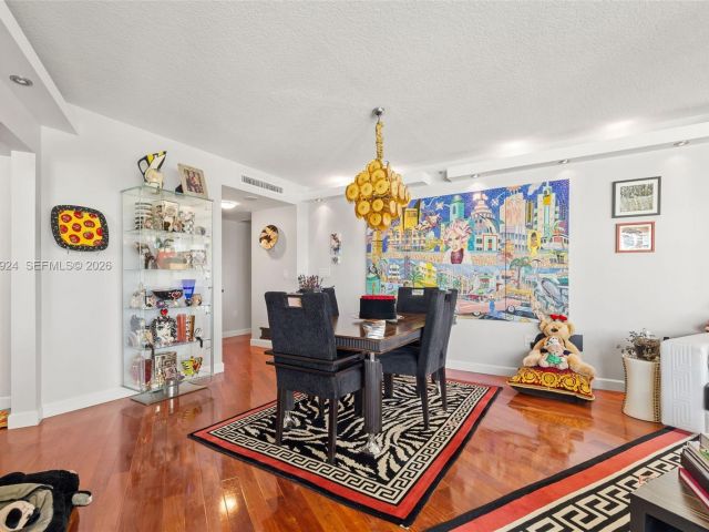 Apartment for sale  Unit #1401 - photo 7265664