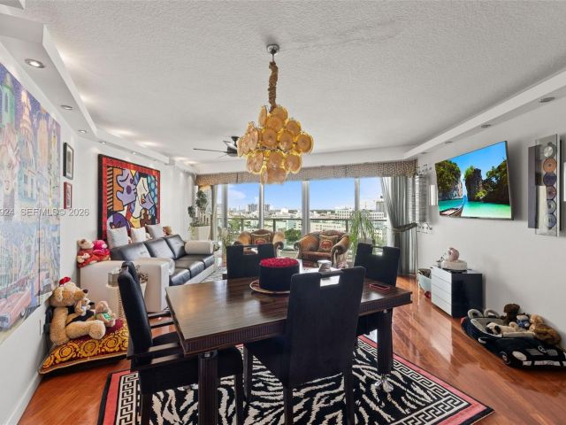 Apartment for sale  Unit #1401 - photo 7265666