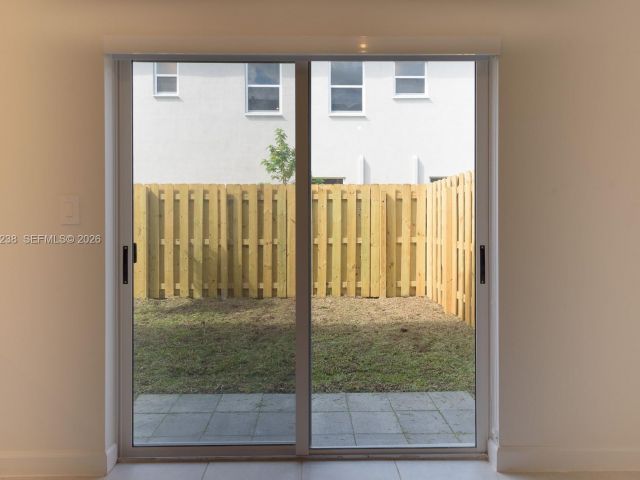 3-bedroom home for rent in Homestead - 2683 SE 11th St - MondialRealty