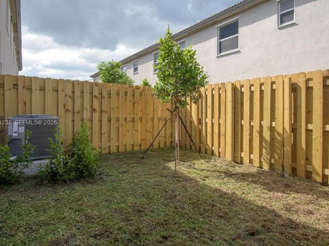 3-bedroom home for rent in Homestead - 2683 SE 11th St - MondialRealty