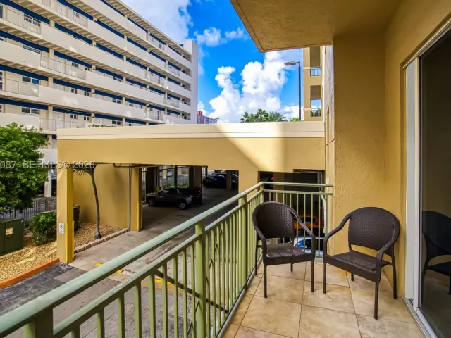 2-bedroom condo for sale in Hallandale Beach - 2080 S Ocean Dr 103 - MondialRealty