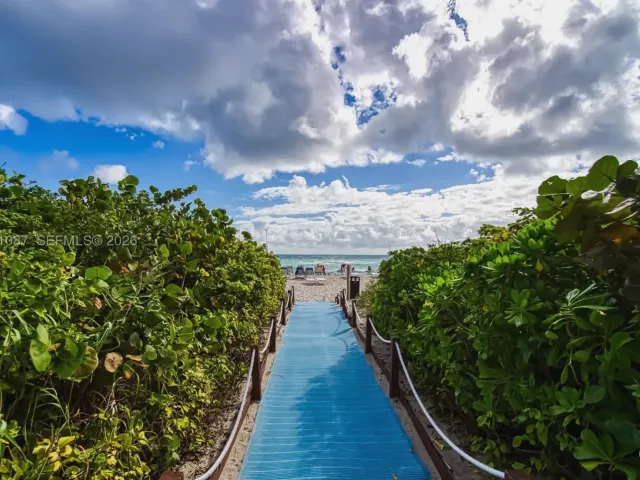 2-bedroom condo for sale in Hallandale Beach - 2080 S Ocean Dr 103 - MondialRealty