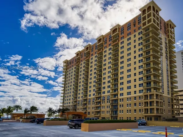 2-bedroom condo for sale in Hallandale Beach - 2080 S Ocean Dr 103 - MondialRealty