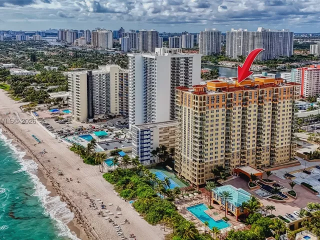 2-bedroom condo for sale in Hallandale Beach - 2080 S Ocean Dr 103 - MondialRealty