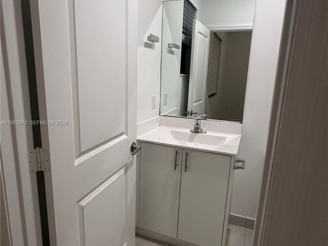 3-bedroom home for rent in Homestead - 11869 SW 246th Ter 0 - MondialRealty