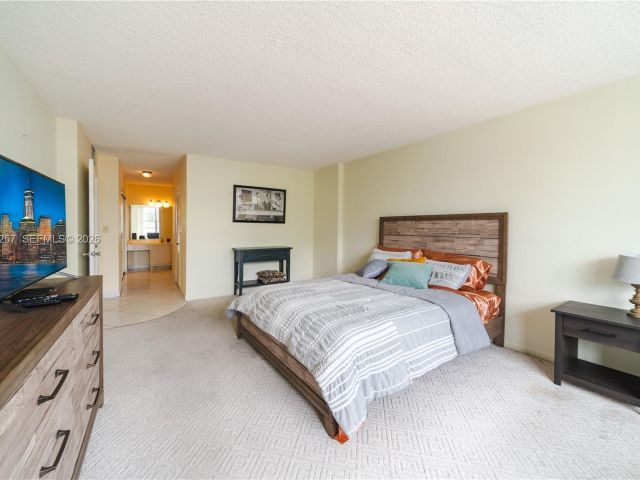 Apartment for sale  Unit #419 - photo 7434442