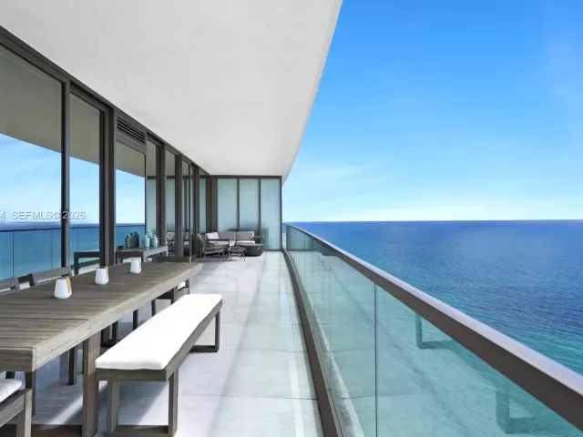 3-bedroom condo for rent in Sunny Isles Beach - 18975 Collins Ave 2101 - MondialRealty