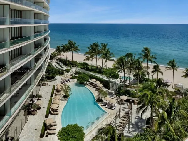 3-bedroom condo for rent in Sunny Isles Beach - 18975 Collins Ave 2101 - MondialRealty
