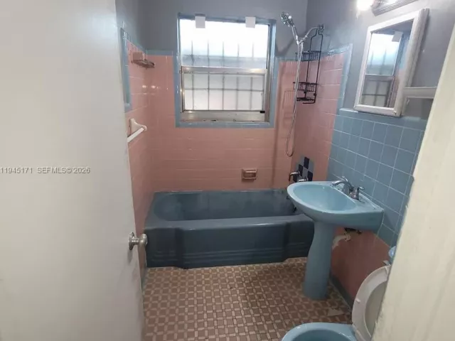 Home for sale at 1300 Marseille Dr - photo 7265114