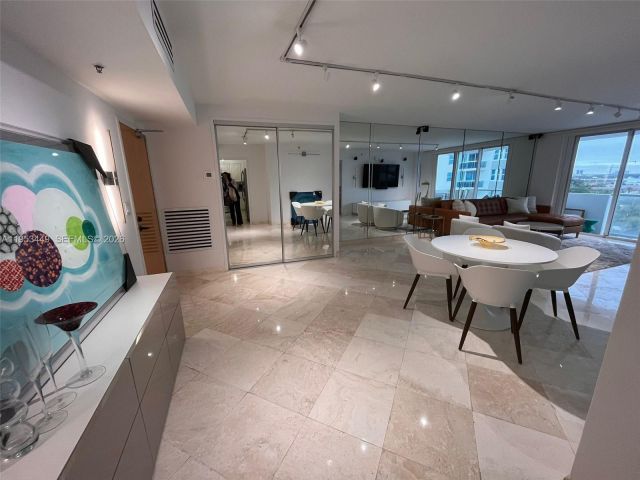 Apartment for rent  Unit #1111 - photo 7432677