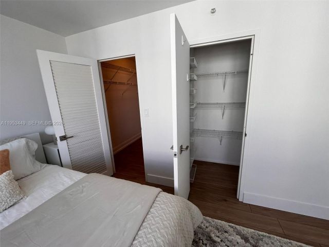 Apartment for rent  Unit #1111 - photo 7432688