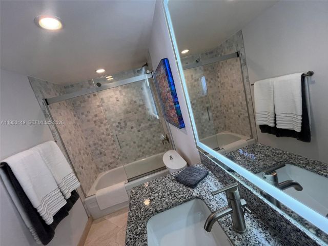 Apartment for rent  Unit #1111 - photo 7432696