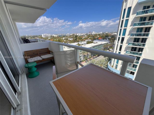 Apartment for rent  Unit #1111 - photo 7432700