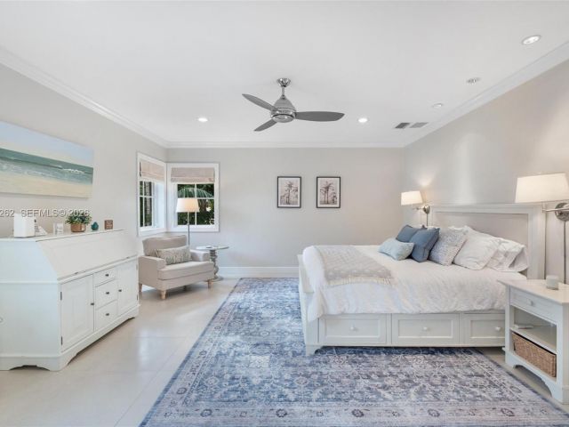 Home for sale at 164 W Mashta Dr - photo 7295345