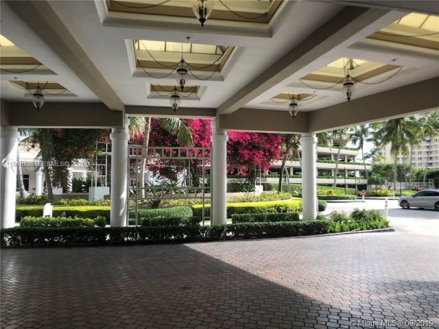 Apartment for rent  Unit #2004 - photo 7264199