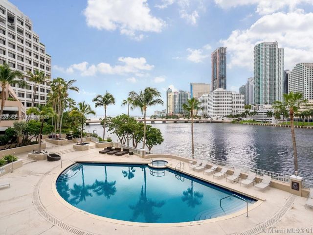 Apartment for rent  Unit #2004 - photo 7264204