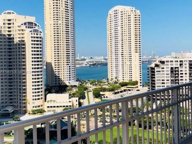 Apartment for rent  Unit #2004 - photo 7264213