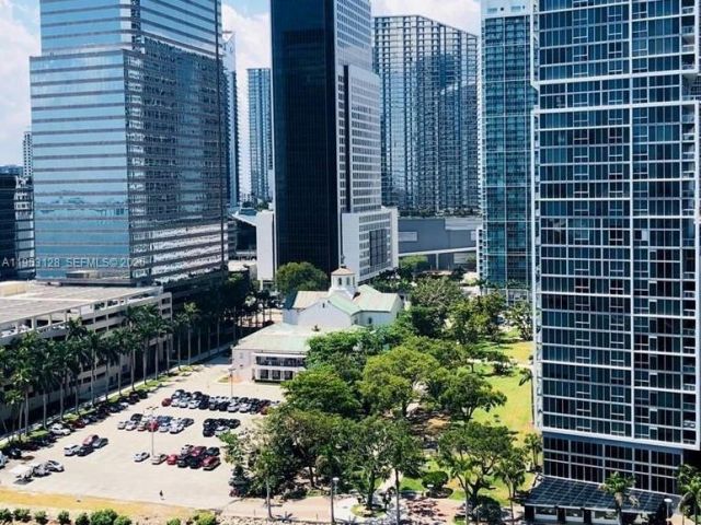 Apartment for rent  Unit #2004 - photo 7264216