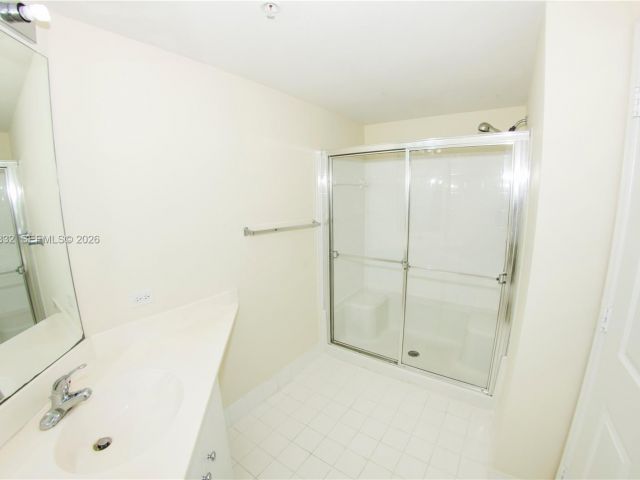 Apartment for rent  Unit #4312 - photo 7450233