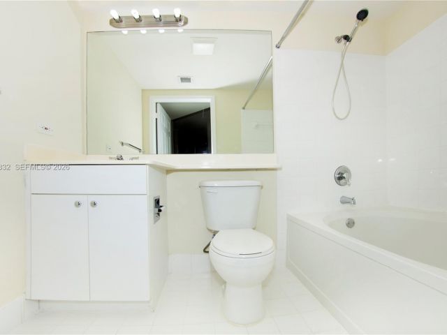 Apartment for rent  Unit #4312 - photo 7450237